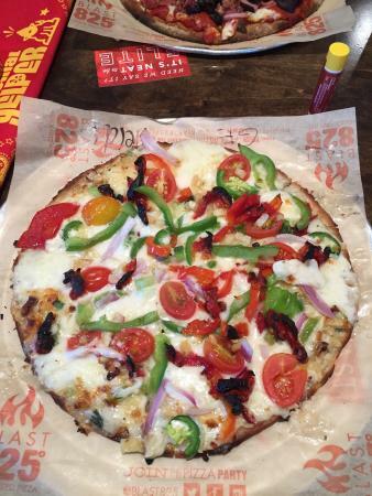 Blast 825 Pizza
